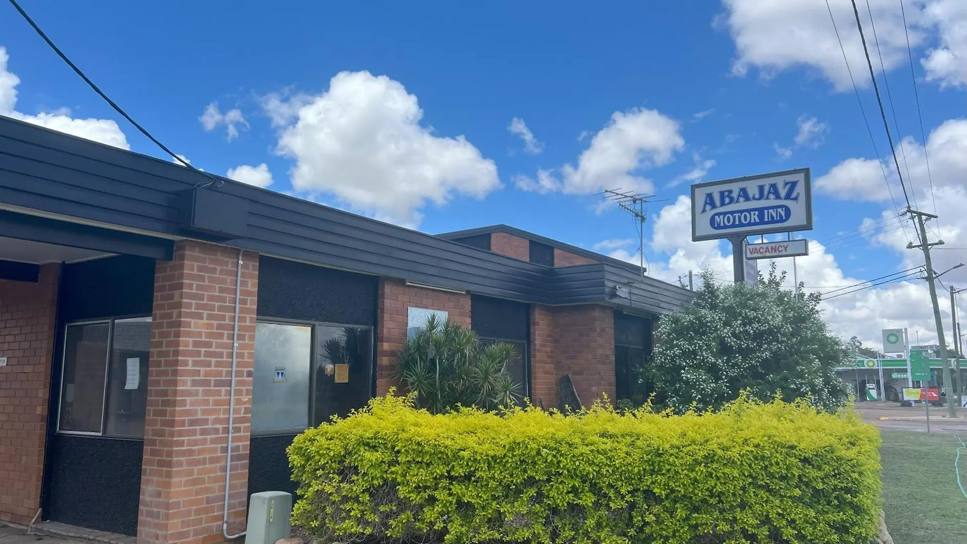 *** Motel Abajaz Motel-Central-King Bed-Shaded Parking Longreach Australia